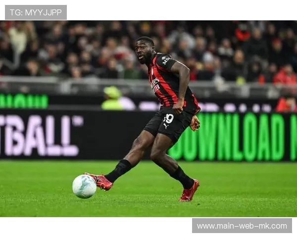 博洛尼亚门将失误送点,AC米兰高效反击战术完胜对手 博洛尼亚门将失误送点,AC米兰高效反击战术完胜对手